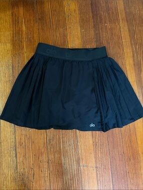 ALO Yoga Black Pleated Tennis Skirt Black Size Small